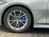 Gebraucht BMW 320 Comfort Edition 190 PS (139 kW) 2024 Skyscraper grau metallic Kombi