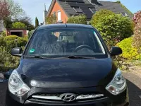 Gebraucht Hyundai i10 Edition 69 PS (50 kW) 2013 Schwarz Kleinwagen