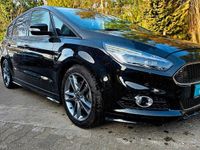 Gebraucht Ford S-MAX ST-Line 209 PS (153 kW) 2018 Shadow black Van / Kleinbus