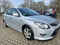 gebraucht Hyundai i30 FIFA WM Edition*Klima *Auto stop* TÜV neu