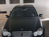 gebraucht Mercedes CLC200 ALL BLACK