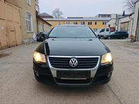 Gebraucht VW Passat 122 PS (89 kW) 2008 Schwarz Kombi