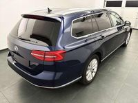 Gebraucht VW Passat Highline 150 PS (110 kW) 2017 Blau metallic Kombi