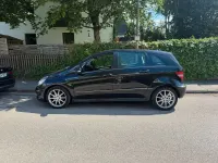 Gebraucht Mercedes B150 95 PS (69 kW) 2007 Schwarz Van / Kleinbus