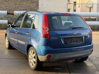 Gebraucht Ford Fiesta Ambiente 60 PS (44 kW) 2006 Blau Kombi