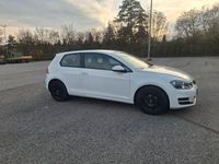 Gebraucht VW Golf VII Trendline 86 PS (63 kW) 2015 Weiß Kleinwagen
