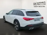 Gebraucht Mercedes C200 Avantgarde 204 PS (150 kW) 2023 Weiß Limousine