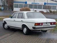 Gebraucht Mercedes 200 1980 Weiß Limousine