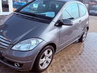 Gebraucht Mercedes A180 116 PS (85 kW) 2009 Grau Limousine