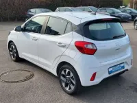 Gebraucht Hyundai i10 Trend 67 PS (49 kW) 2024 Weiß Kleinwagen