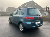 Second-hand Mazda 2 75 CP (55 kW) 2003 Verde Hatchback