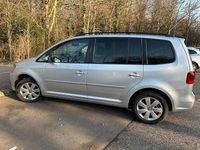 Gebraucht VW Touran 150 PS (110 kW) 2012 Silber Van / Kleinbus