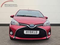 Gebraucht Toyota Yaris Hybrid Edition-S 101 PS (74 kW) 2016 Rot Kleinwagen