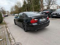 Gebraucht BMW 318 143 PS (105 kW) 2007 Schwarz Limousine