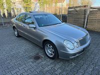 Gebraucht Mercedes E200 163 PS (119 kW) 2005 Gold Limousine