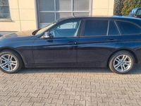 Gebraucht BMW 320 Comfort Edition 184 PS (135 kW) 2015 Blau Kombi