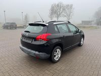 Gebraucht Peugeot 2008 82 PS (60 kW) 2015 Schwarz SUV