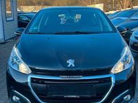 Gebraucht Peugeot 208 Active Top 82 PS (60 kW) 2018 Schwarz Kleinwagen