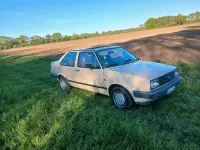 Używany VW Jetta 54 KM (39 kW) 1987 Beżowy Sedan/Limuzyna