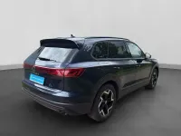 Gebraucht VW Touareg 231 PS (169 kW) 2025 Blau SUV