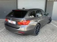 Gebraucht BMW 320 Executive 184 PS (135 kW) 2013 Braun Kombi