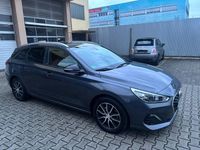 Gebraucht Hyundai i30 GO! 120 PS (88 kW) 2018 Grau Kombi