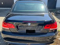 Gebraucht BMW 320 Cabriolet 177 PS (130 kW) 2009 Schwarz Cabrio