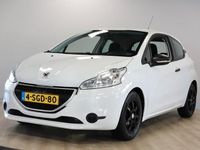 Gebraucht Peugeot 208 Access 68 PS (50 kW) 2013 Weiß Kleinwagen