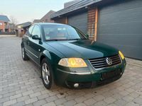 Gebraucht VW Passat Highline 150 PS (110 kW) 2002 Grün Limousine