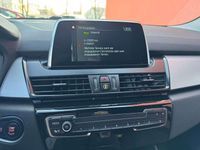 Gebraucht BMW 218 Advantage 140 PS (102 kW) 2019 Mineralgrau Van / Kleinbus