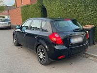 Usata Kia Ceed 122 CV (89 kW) 2007 Nero Utilitaria