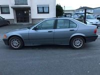 Gebraucht BMW 320 150 PS (110 kW) 1991 Grau Limousine