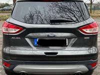 Gebraucht Ford Kuga Titanium 150 PS (110 kW) 2015 Grau SUV