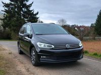 Gebraucht VW Touran 150 PS (110 kW) 2023 Schwarz Van / Kleinbus