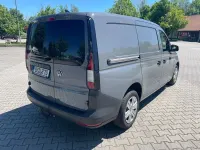 Gebraucht VW Caddy Maxi 122 PS (89 kW) 2022 Grau Van / Kleinbus