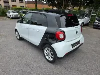 Gebraucht Smart ForFour Passion 71 PS (52 kW) 2015 Weiß Kleinwagen