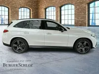 Gebraucht Mercedes GLC220 Night 197 PS (144 kW) 2024 Weiss manufaktur diamantweiß b SUV