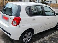 Gebraucht Chevrolet Aveo 84 PS (61 kW) 2009 Weiß Kleinwagen