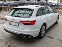Gebraucht Audi A4 Ambiente 204 PS (150 kW) 2023 Gletscherweiß metallic Kombi