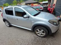 Gebraucht Dacia Sandero Stepway 84 PS (61 kW) 2011 Grau Limousine