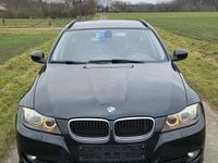 Gebraucht BMW 320 184 PS (135 kW) 2012 Schwarz Kombi