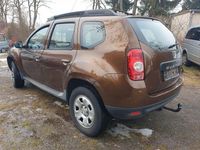 Second-hand Dacia Duster 110 CP (80 kW) 2012 Maro SUV