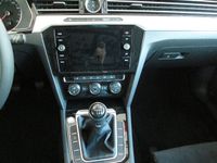 Gebraucht VW Passat Highline 150 PS (110 kW) 2018 Schwarz metallic Kombi