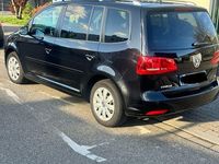 Gebraucht VW Touran Comfortline 140 PS (102 kW) 2011 Schwarz Van / Kleinbus