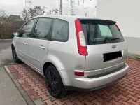 Usado Ford Focus 125 CV (91 kW) 2008 Plateado Familiar