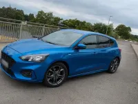 Gebraucht Ford Focus ST-Line 125 PS (91 kW) 2019 Blau Limousine