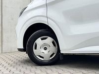 Gebraucht Ford Transit Custom Trend 136 PS (100 kW) 2024 Weiß Van / Kleinbus