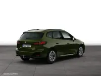Gebraucht BMW 223 Active Tourer M Sport 197 PS (144 kW) 2025 Grün Van / Kleinbus