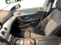 Gebraucht Mercedes E300 Avantgarde 306 PS (225 kW) 2022 Unilack schwarz Limousine