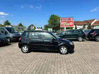 Gebraucht Mazda 2 Comfort 75 PS (55 kW) 2003 Schwarz Kleinwagen